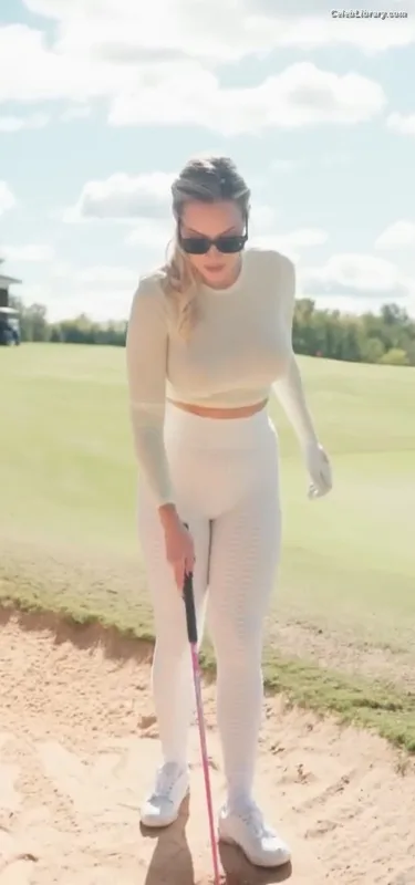 Paige Spiranac photo 16 of 4620