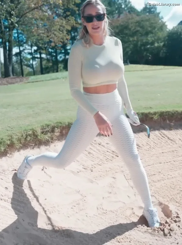 Paige Spiranac photo 1 of 4620