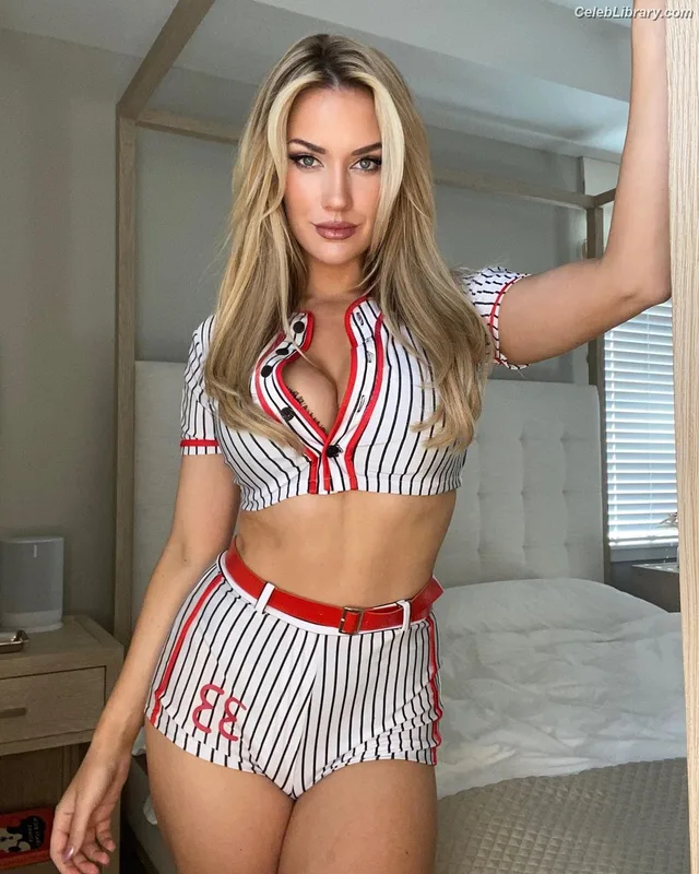 Paige Spiranac photo 9 of 4620