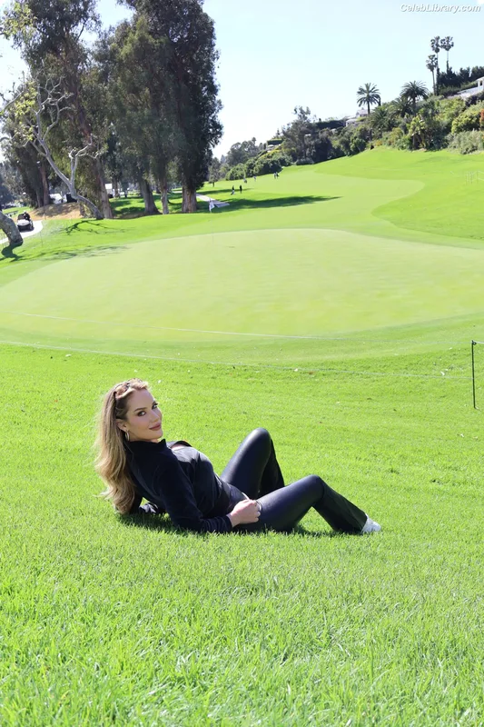Paige Spiranac photo 12 of 4620