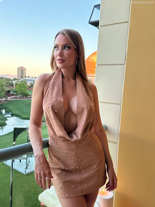 Paige Spiranac photo 2 of 4620