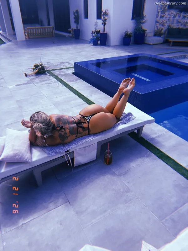 Paige Vanzant photo 23 of 216