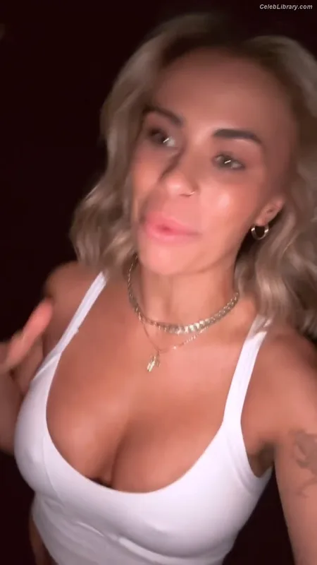 Paige Vanzant photo 11 of 216