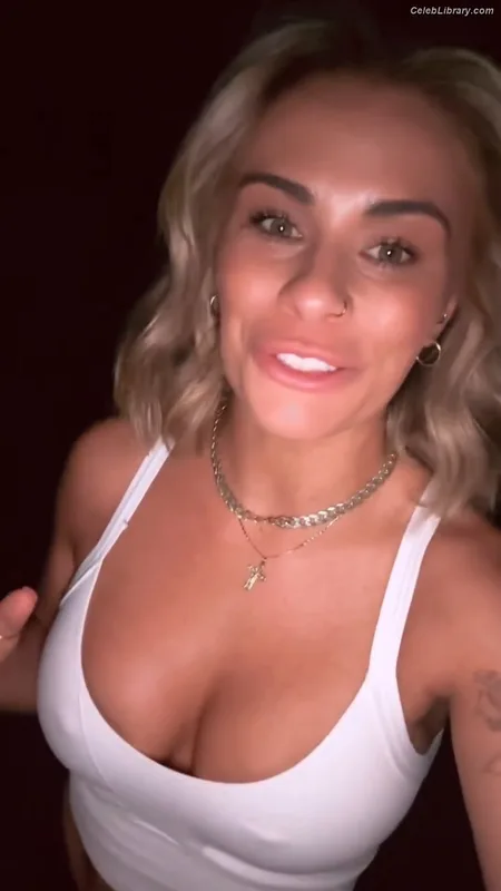 Paige Vanzant photo 13 of 216