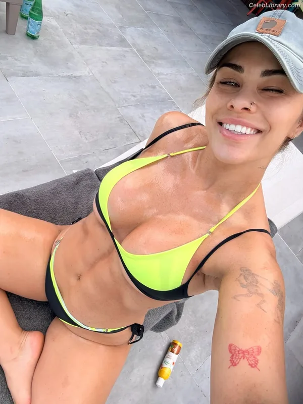 Paige Vanzant photo 22 of 216