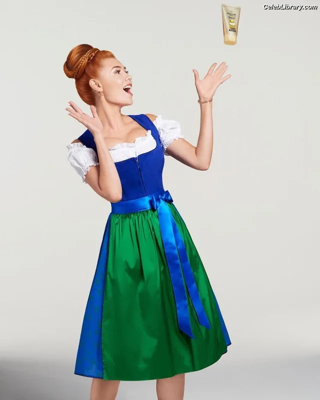 Palina Rojinski photo 21 of 263