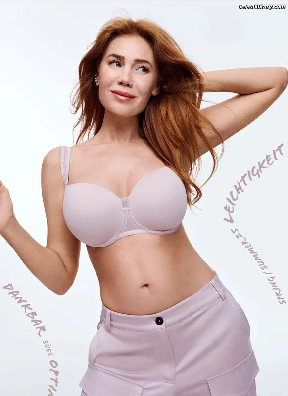 Palina Rojinski photo 15 of 263