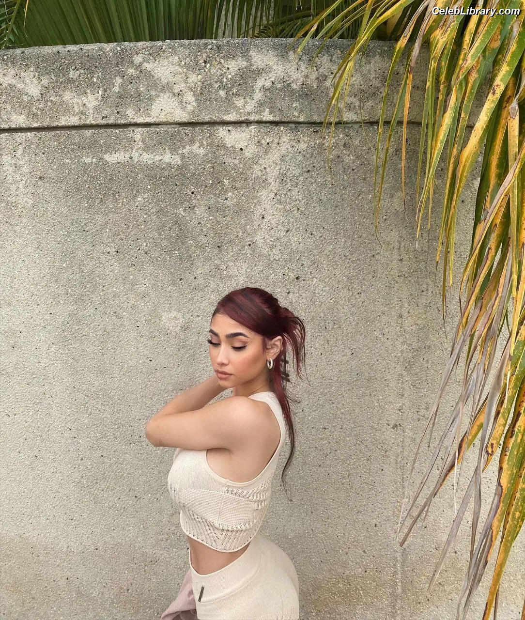 Paloma Mami photo 14 of 458