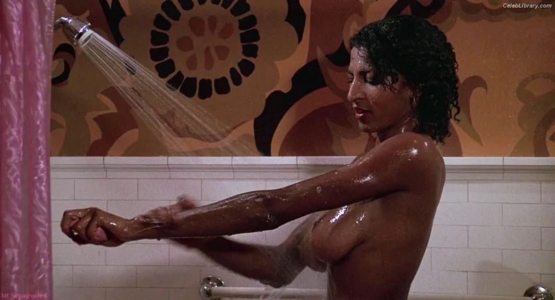 Pam Grier photo 1 of 177