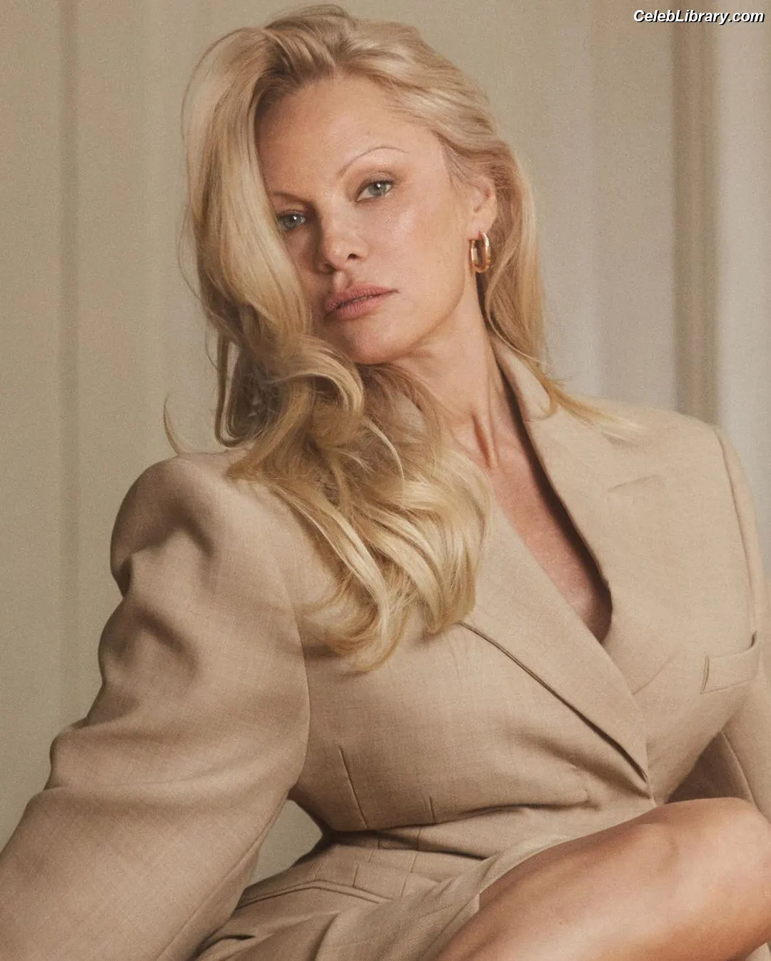 Pamela Anderson photo 18 of 1100
