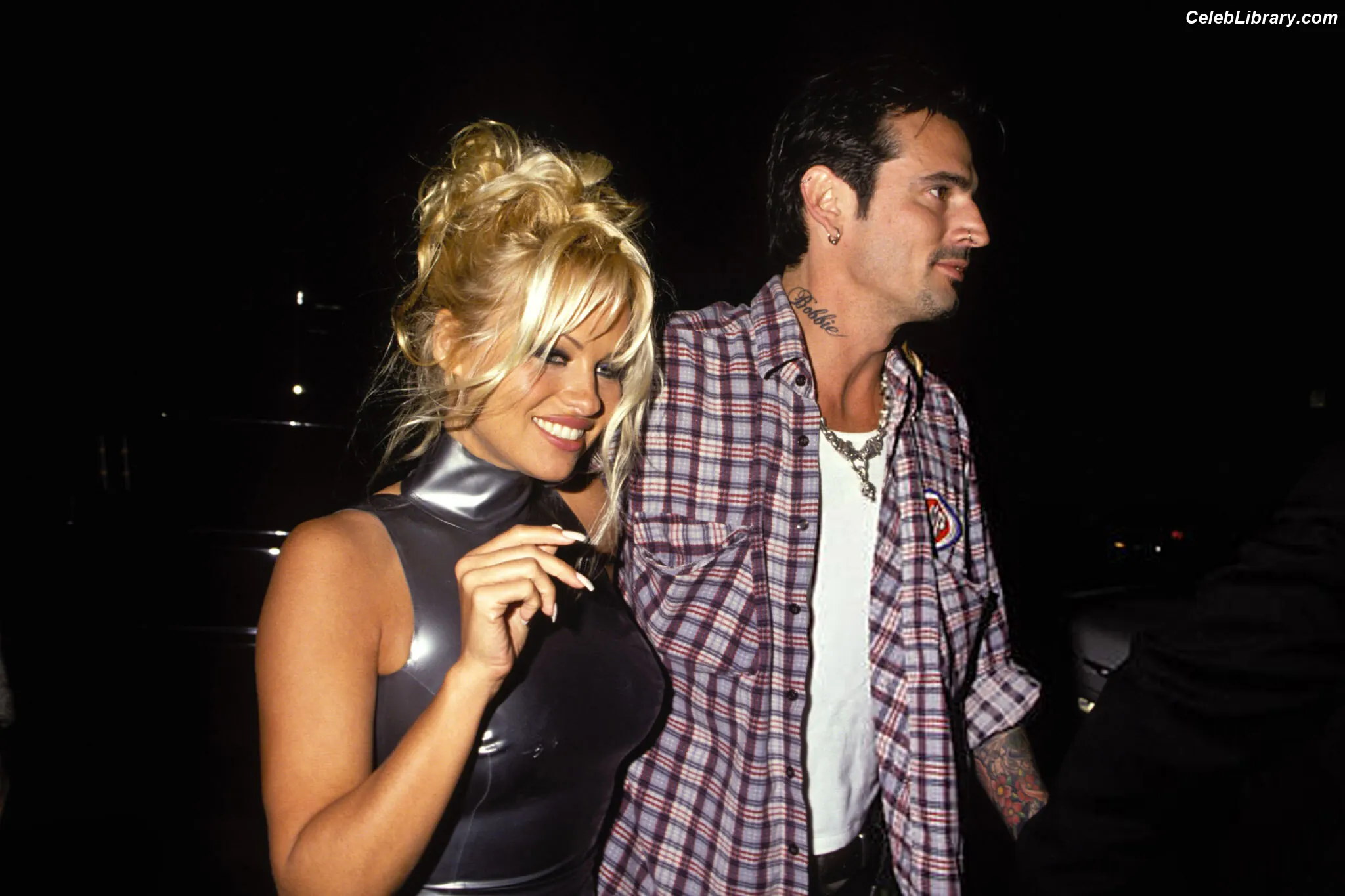 Pamela Anderson photo 20 of 1100
