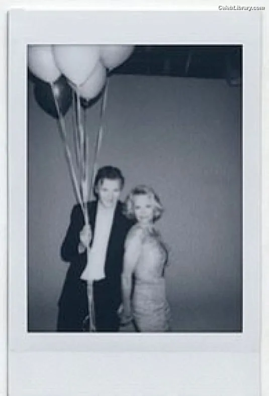 Pamela Anderson photo 5 of 1098