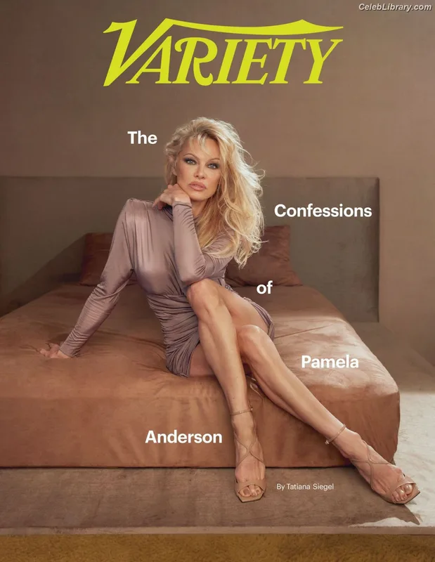 Pamela Anderson photo 23 of 1098