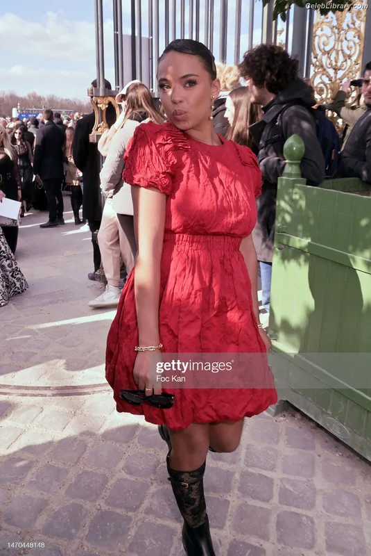 Paola Locatelli photo 17 of 559