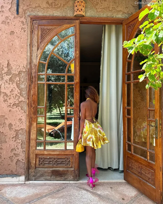 Paola Locatelli photo 18 of 559