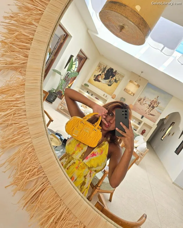 Paola Locatelli photo 16 of 559