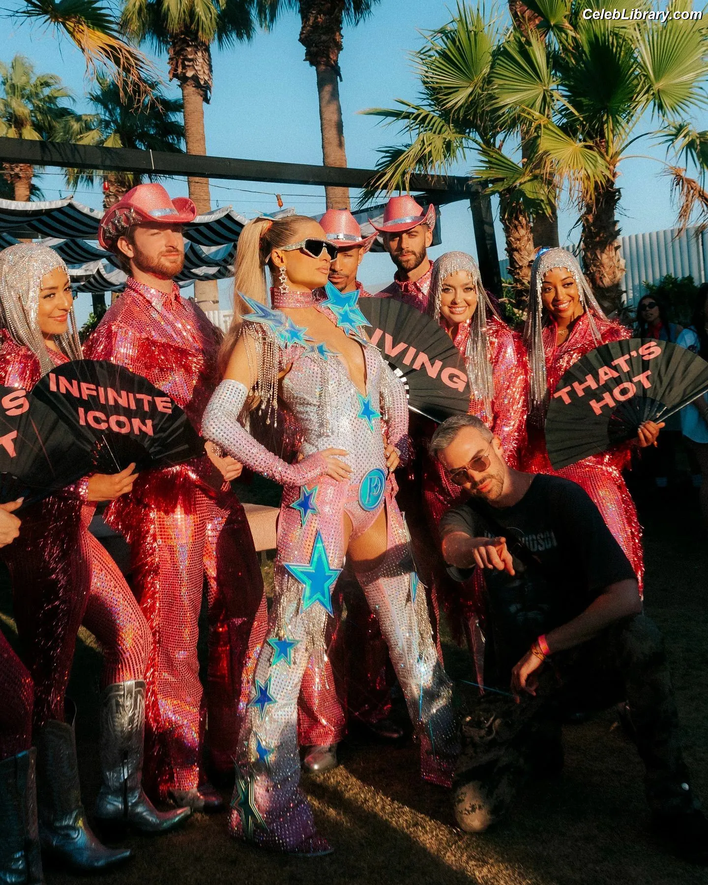 Paris Hilton photo 5 of 1049