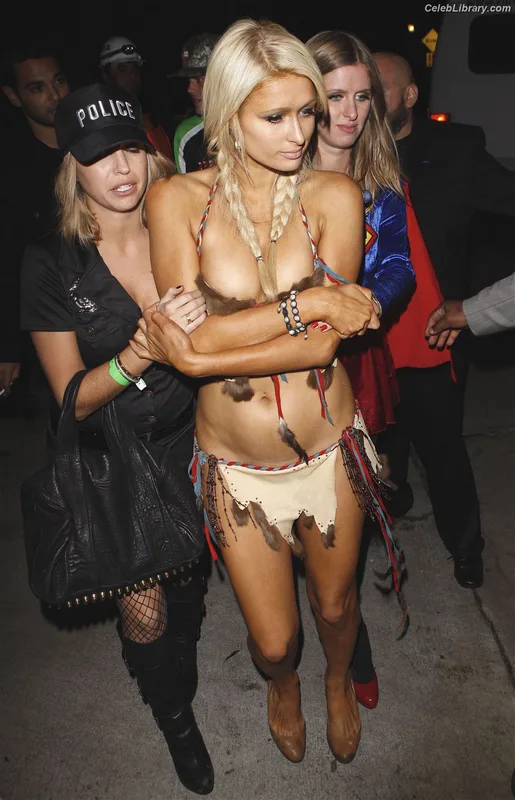 Paris Hilton photo 16 of 1045