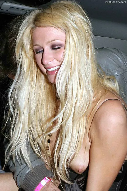 Paris Hilton photo 22 of 1045