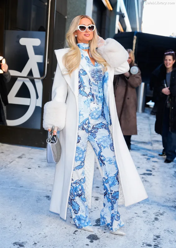 Paris Hilton photo 22 of 1045