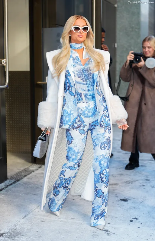 Paris Hilton photo 24 of 1045