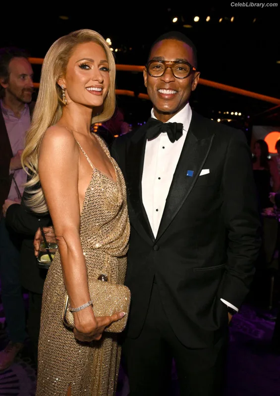 Paris Hilton photo 22 of 1045