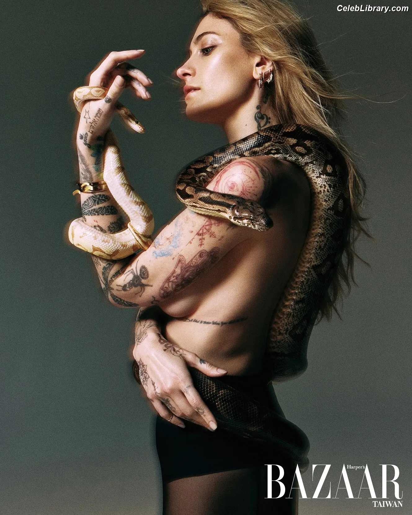Paris Jackson photo 11 of 845