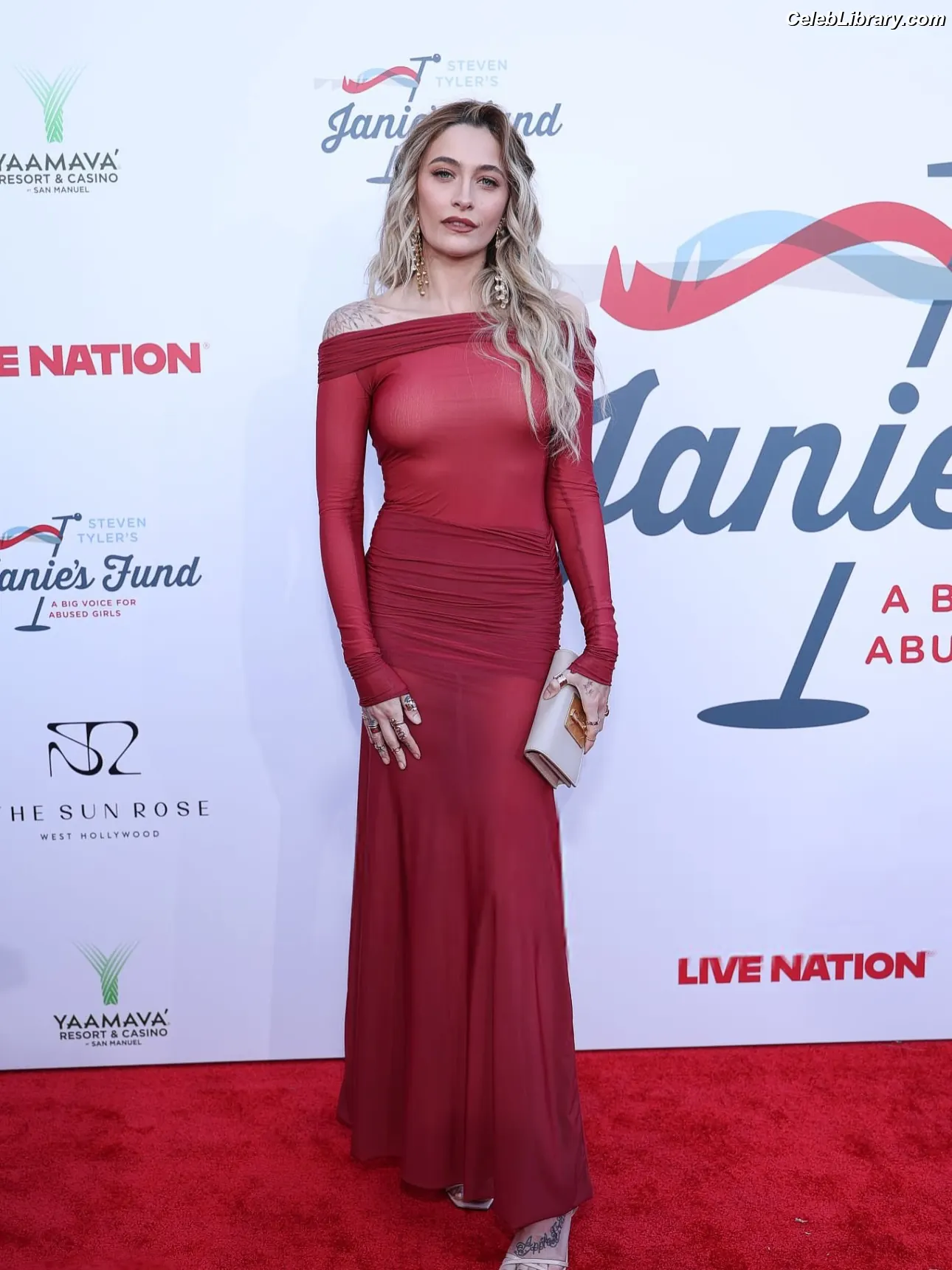 Paris Jackson photo 6 of 845