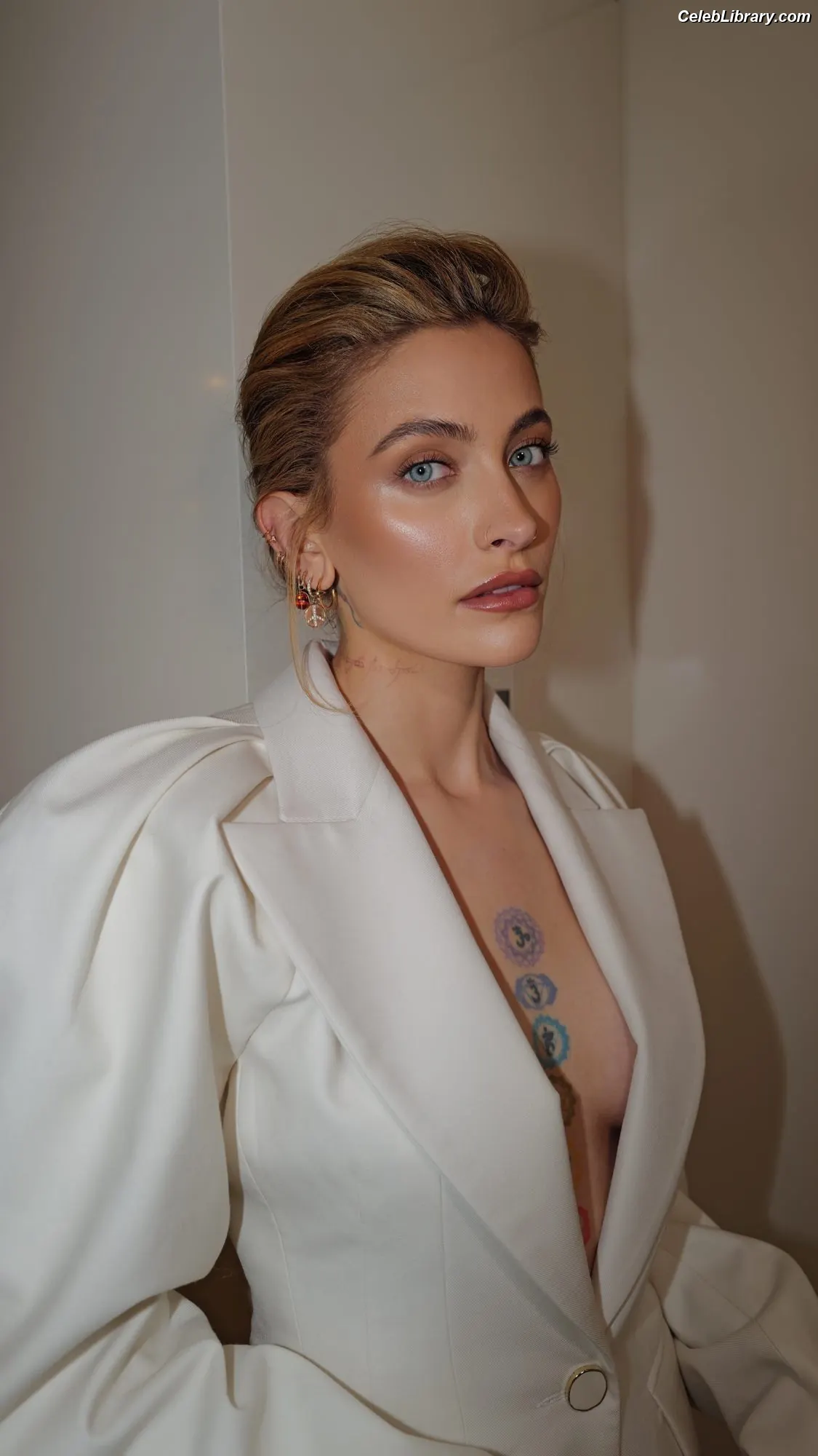 Paris Jackson photo 12 of 845
