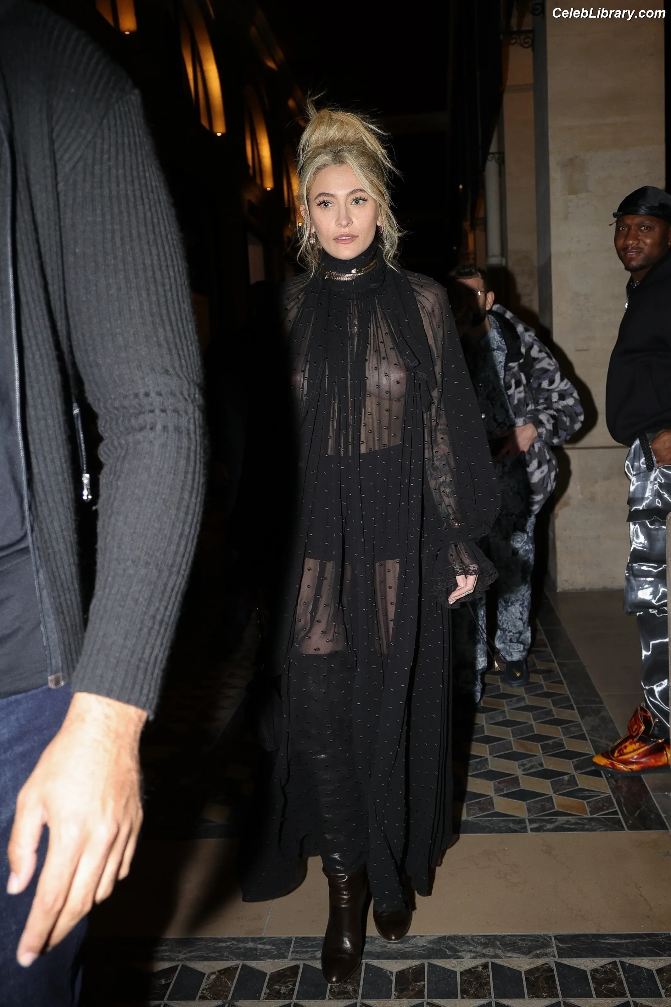 Paris Jackson photo 16 of 845