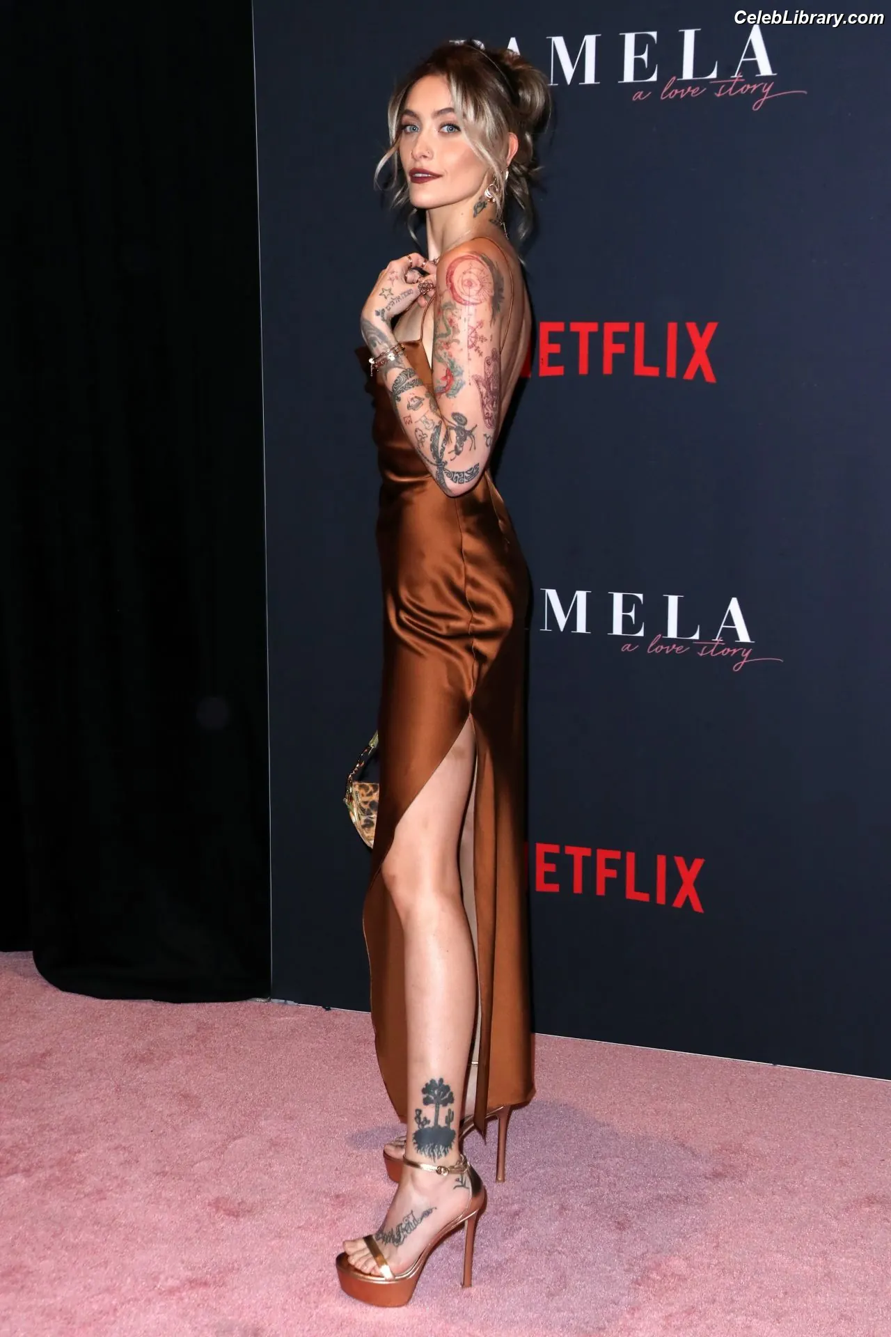 Paris Jackson photo 6 of 845