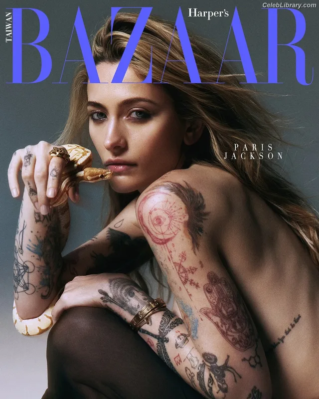 Paris Jackson photo 23 of 845