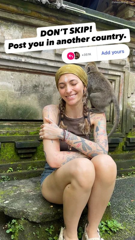 Paris Jackson photo 19 of 845