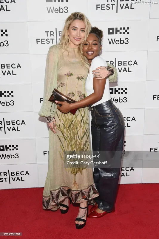 Paris Jackson photo 17 of 845