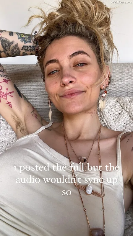 Paris Jackson photo 16 of 845