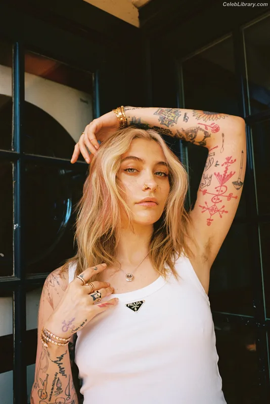 Paris Jackson photo 18 of 845