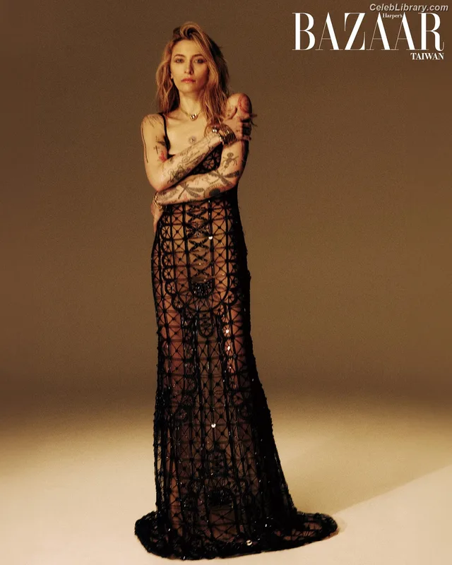 Paris Jackson photo 24 of 845