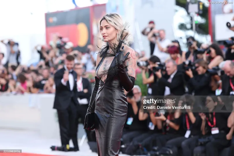 Paris Jackson photo 1 of 845