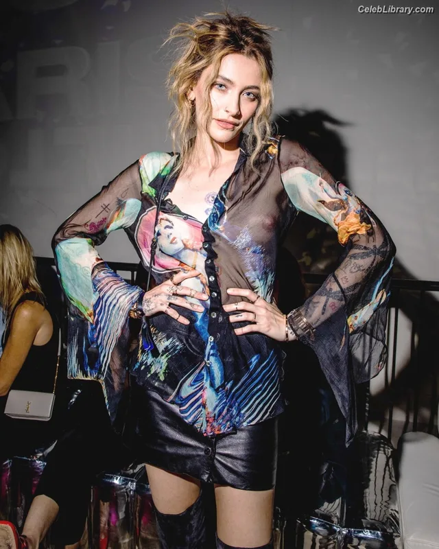 Paris Jackson photo 14 of 845