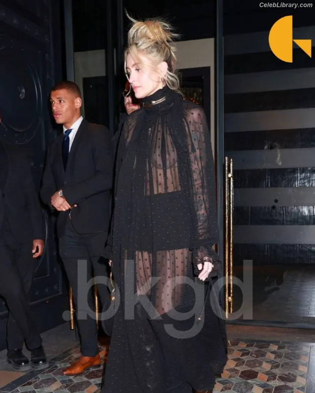 Paris Jackson photo 9 of 845