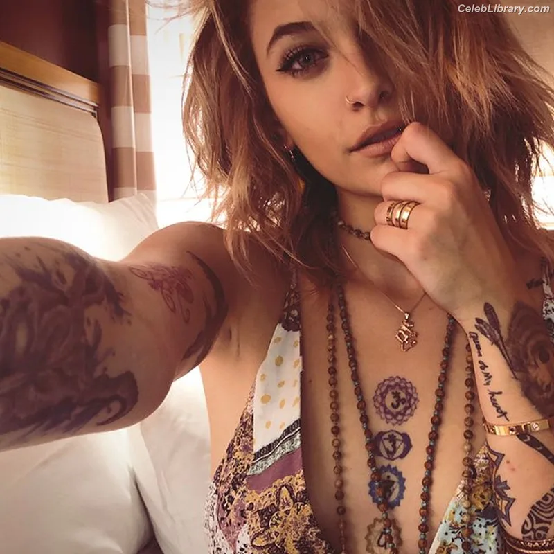 Paris Jackson photo 20 of 845