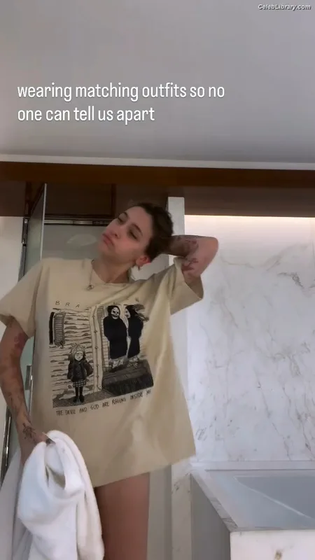 Paris Jackson photo 6 of 845