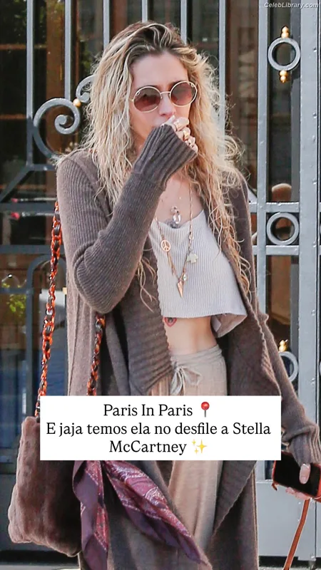 Paris Jackson photo 23 of 845