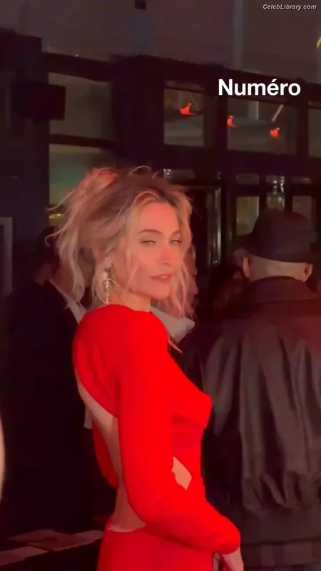 Paris Jackson photo 17 of 845