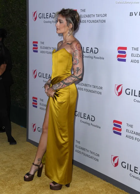 Paris Jackson photo 16 of 845