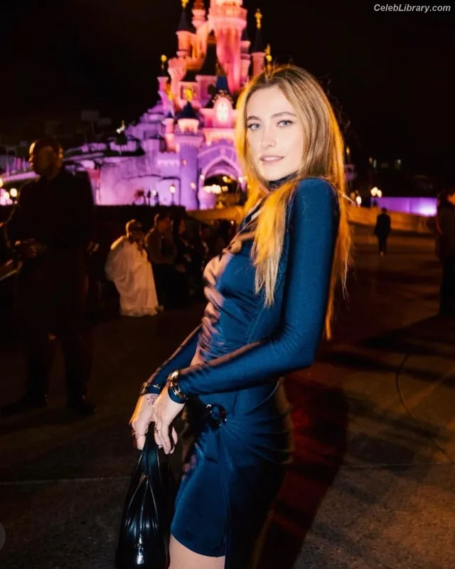 Paris Jackson photo 21 of 845