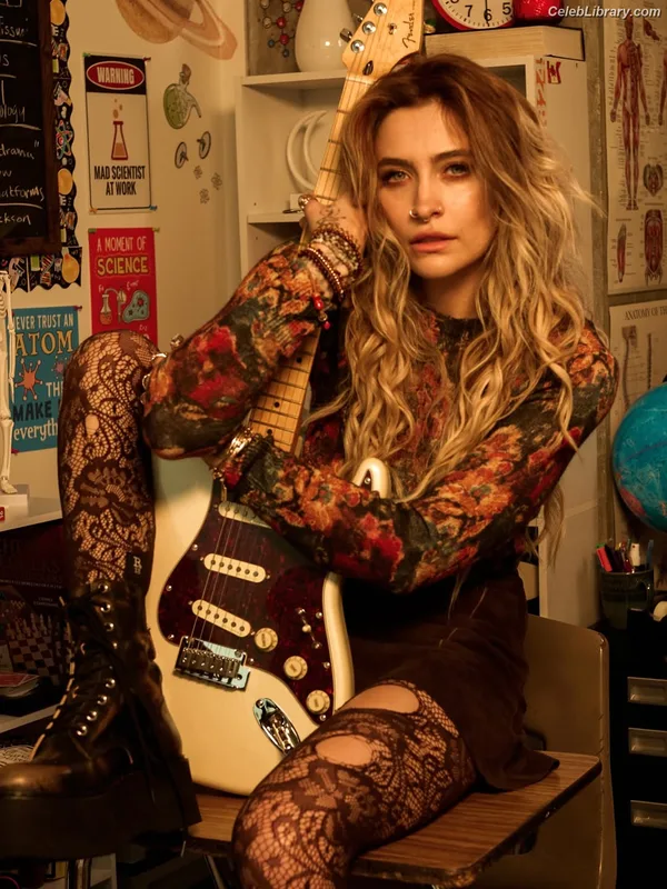 Paris Jackson photo 5 of 845