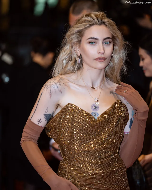 Paris Jackson photo 6 of 845