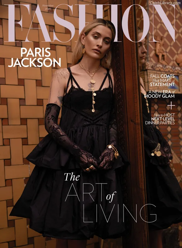 Paris Jackson photo 5 of 845