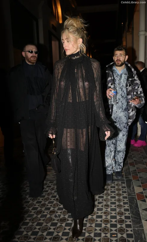 Paris Jackson photo 11 of 845